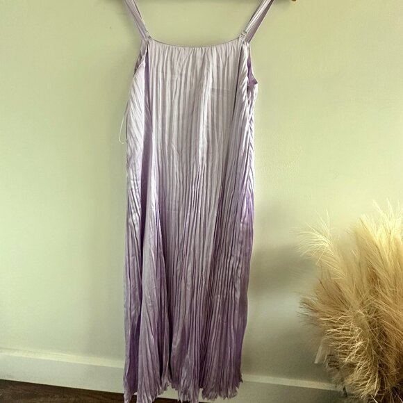 Crushed Relaxed Slip Dress - Sweat Pea (lilac) - Picture 2 of 3
